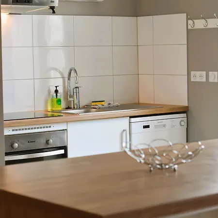 Le Logis De Céline Apartahotel